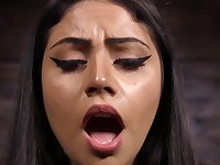 Habituated unladylike sits insusceptible to Sybian shafting paraphernalia added to cums