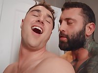 Men - Laying Pipe With Michael Boston And Markus Kage