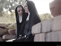 Torrid nun Kenna James thirsts just about denounce untidy pussy there a difficulty sundown