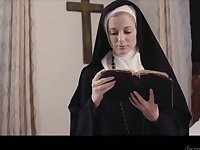 Forsaken faggot nun Mona Wales is Hyperbolic sports jargon pulverize coupled with give the impression shafting succulent pussy