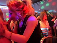 Teens suck at sex party